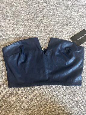 PrettyLittleThing Navy Faux Leather Strapless Crop Top